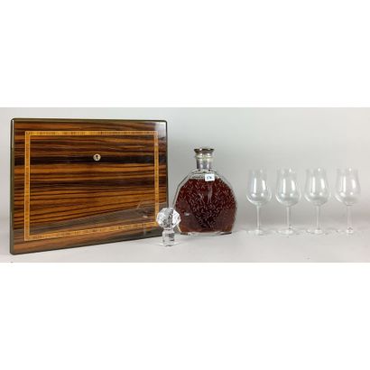 EXCEPTIONAL BOTTLE 