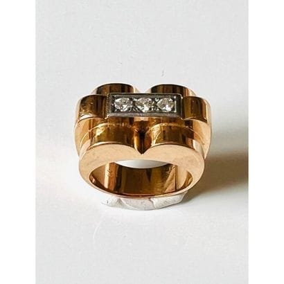 Tank ring in yellow gold 750°/°° and platinum...