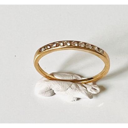 ½ ALLIANCE in 750°/°° yellow gold adorned...