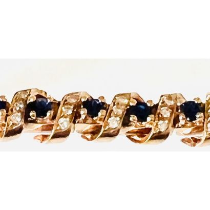 BRACELET in yellow gold 750°/°° decorated...
