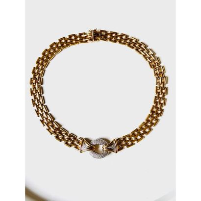 NECKLACE in yellow gold 750°/°° grain of...