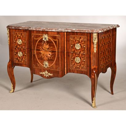 TRANSITION COMMODE in violet wood veneer...