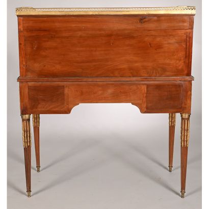 SMALL CYLINDER DESK LOUIS XVI in mahogany...