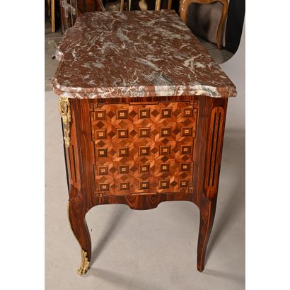 TRANSITION COMMODE in violet wood veneer...