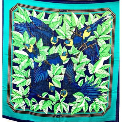 HERMES Paris. Les Perroquets