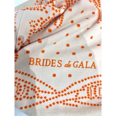 HERMES Paris. Gilet en tricoté de cachemire...