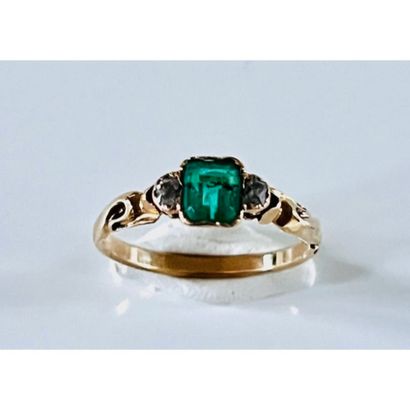 XIXè. BAGUE en or jaune 750°/°° serti clos...