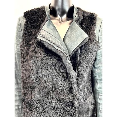 CELINE par Phoebe PHILO. Manteau non doublé...