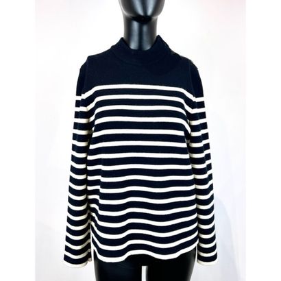 CELINE. Pull marin en tricoté de laine bleu...