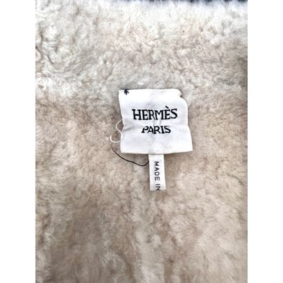 HERMES Paris. Blouson cintré forme perfecto...