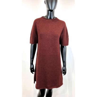 HERMES Paris. Robe manches courtes en tricoté...