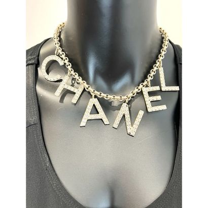CHANEL Spring 2019. Necklace in silver-plated...