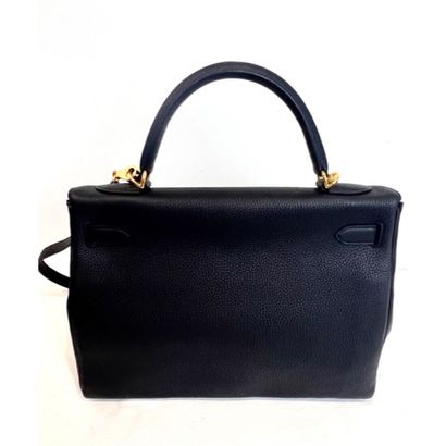 HERMES. Sac Kelly (32cm) en cuir Togo noir...