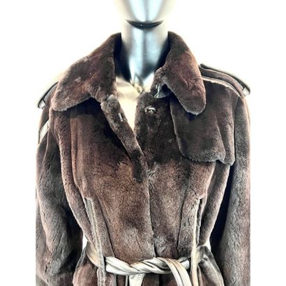 CELINE. Manteau en vison rasé et agneau plongé...