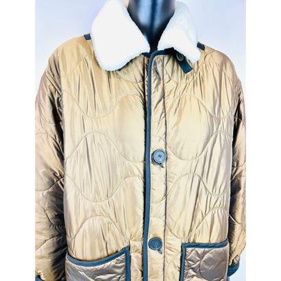 MARFA STANCE. Manteau matelassé réversible....