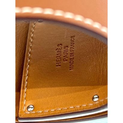 HERMES Paris. Le dog