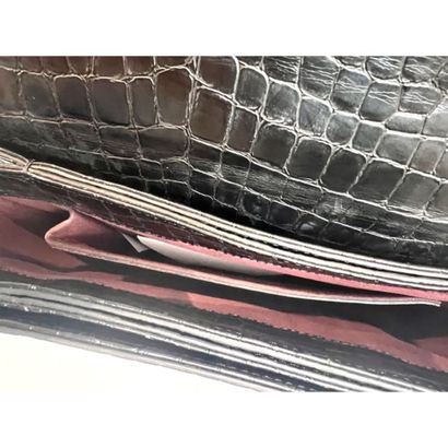 Stella MAC CARTNEY. Sac besace en cuir noir...