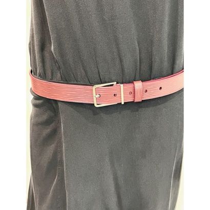 Louis VUITTON. Wine lees epi leather belt....