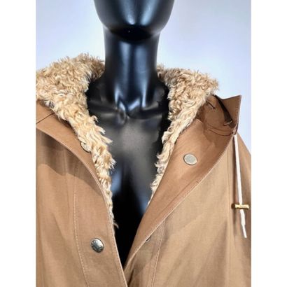 MACKINTOSH. Poncho imperméable beige foncé...