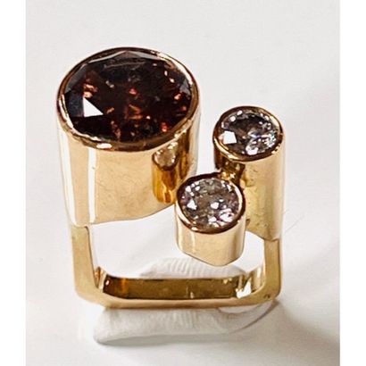 Jean VENDOME. Tour ring in yellow gold 750°/°°...