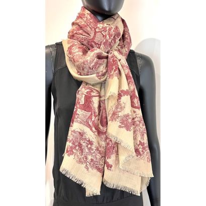 Christian DIOR. Beige and burgundy mottled...