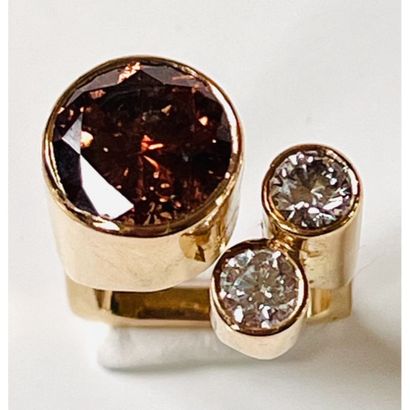 Jean VENDOME. Tour ring in yellow gold 750°/°°...