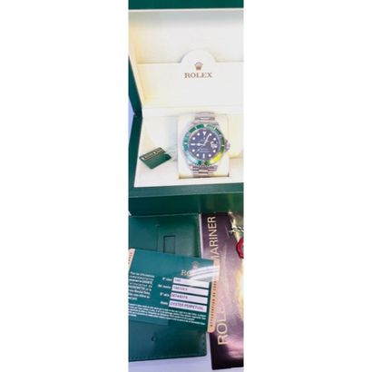 ROLEX SUBMARINER. 16610 LV. MONTRE en acier...