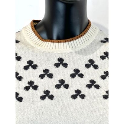 HERMES Paris. Pull en tricoté de cachemire...