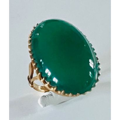 IMPORTANTE BAGUE marquise en or jaune 750°/°°...