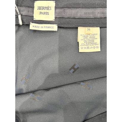 HERMES Paris. Jupe longue en laine vierge...