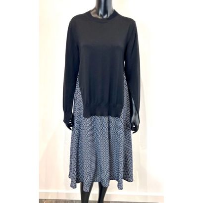 Stella MAC CARTNEY. Robe en laine noire simulant...