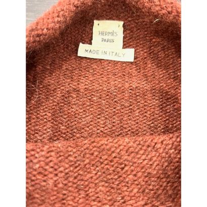 HERMES Paris. Robe manches courtes en tricoté...