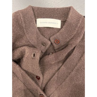EXTREME CASHMERE. Twin set en tricoté de...