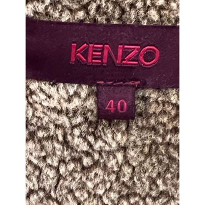 KENZO. Manteau long en agneau retourné marron...