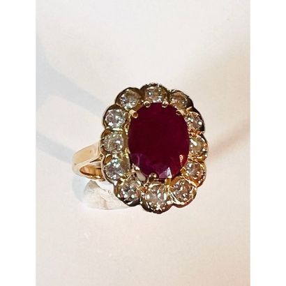 BAGUE en or jaune 750°/°° ornée d’un rubis...