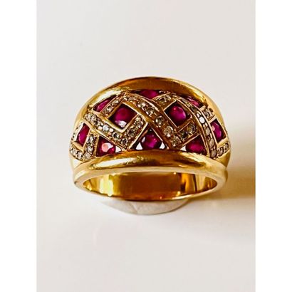 BAGUE bandeau en or jaune 750°/°° ornée de...