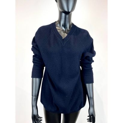 HERMES Paris. Pull tunique en épais tricoté...