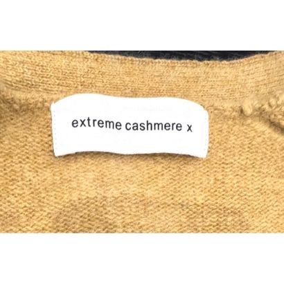 EXTREME CASHMERE. Twin-set en épais tricoté...