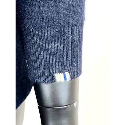 EXTREME CASHMERE X. Pull oversize en tricoté...