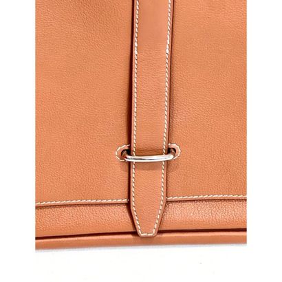 HERMES Paris. Sac besace «Steve light» en...