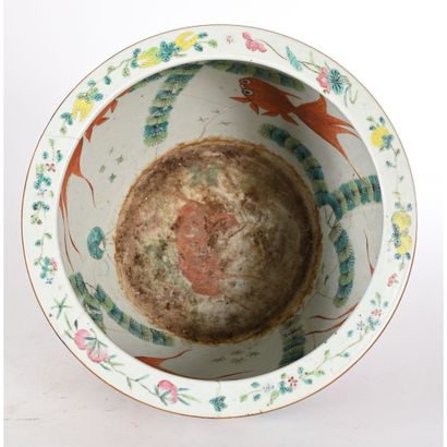 CHINESE PORCELAIN AQUARIUM with pink background...