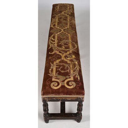 LARGE EMPIRE BANQUETTE in patinated natural...