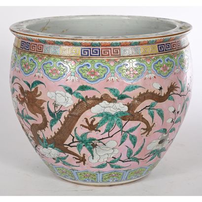 CHINESE PORCELAIN AQUARIUM with pink background...