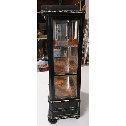 NAPOLEON III VITRINARY in blackened wood...