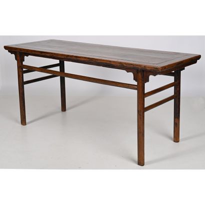 PRESENTATION TABLE in oak. Varnished. Cylindrical...