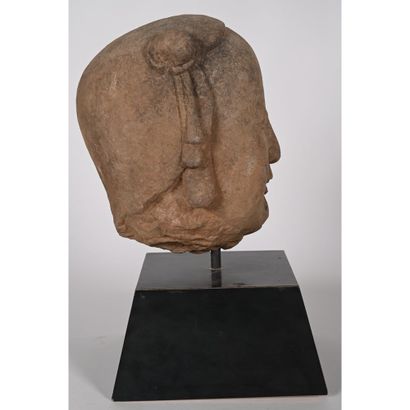 TETE DE FEMME Sandstone. Chine. Période Ming...