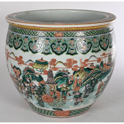 LARGE CHINESE PORCELAIN AQUARIUM decorated...