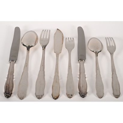 Solid silver MENAGERE, foreign work. Contour...