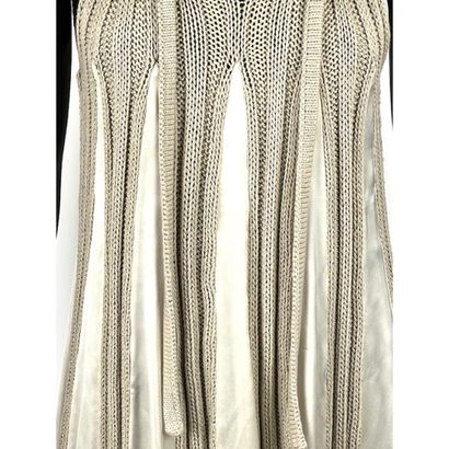 BOTTEGA VENETA. Robe sans manche en tricoté...