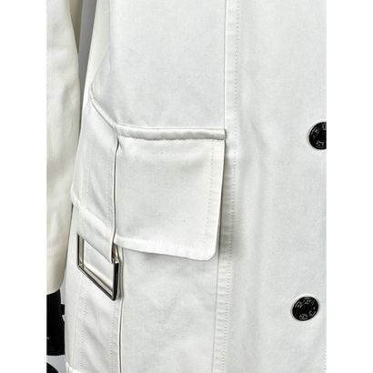 HERMES Paris. Imperméable en coton ivoire....
